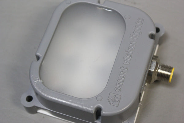 UNUSED SMART VISION LIGHTS MACHINE VISION BRICK SPOT LIGHT SC75-625-W  RED