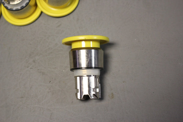 24 UNUSED SIEMENS YELLOW MUSHROOM PUSHBUTTONS PUSH BUTTON