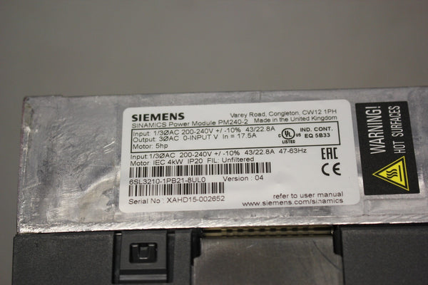 SIEMENS SINAMICS POWER MODULE WITH CONTROL UNIT AND KEYPAD 6SL3210-1PB21-8UL0