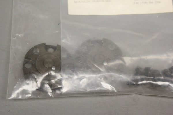 2 NEW APPLIED ROBOTICS PRODUCT ADAPTOR KIT QSAP-25AISOBC40 W/ MOUNTING HARDWARE