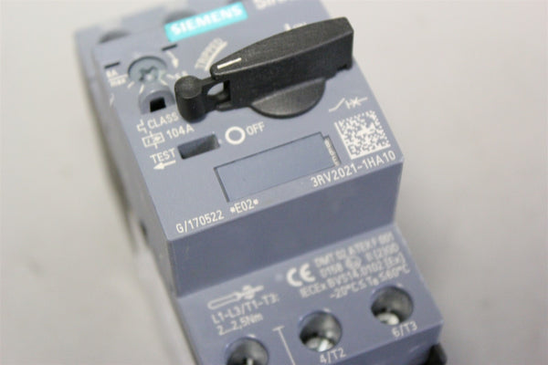 Unused SIEMENS CIRCUIT BREAKER 3RV2021-1HA10