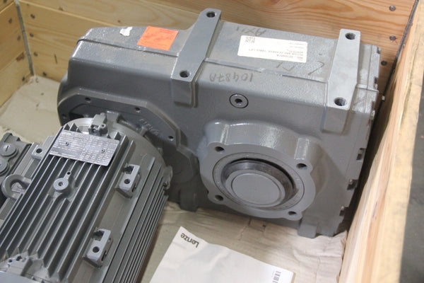 NEW LENZE G500 SHAFT MOUNTED HELICAL GEARBOX WITH 3 PHASE MOTOR G50BS231MHAR2C00