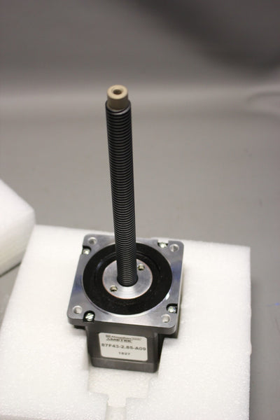 NEW AMETEK HYBRID STEPPER MOTOR/LIEAR ACTUATOR  87F43-2.85-A09