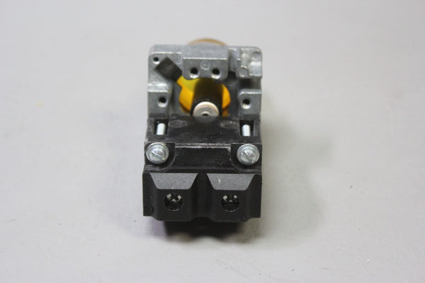 NEW SIEMENS 52PL4E9XB OIL TIGHT PILOT LIGHT LAMP LED AMBER