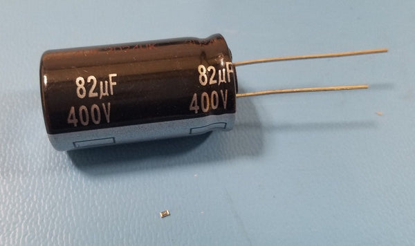 (25) Panasonic 82uf 400v 105°c Electrolytic Radial Capacitors