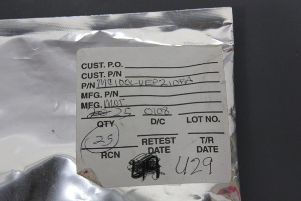 25  ON SEMI DIFFERENTIAL ECL/PECL/HSTL CLOCK DRIVER MC100LVEP210(S12-2-107E)