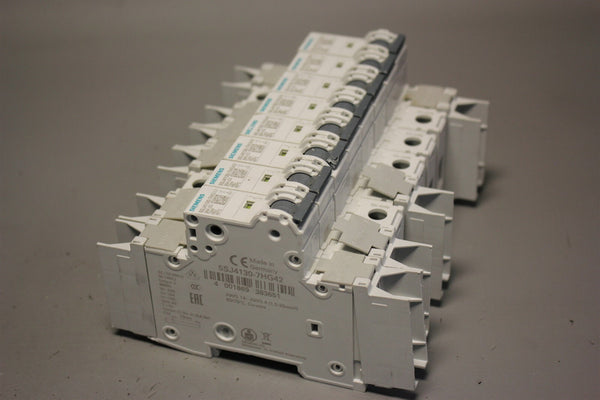 Lot of 8 SIEMENS CIRCUIT BREAKER 5SJ4130-7HG42