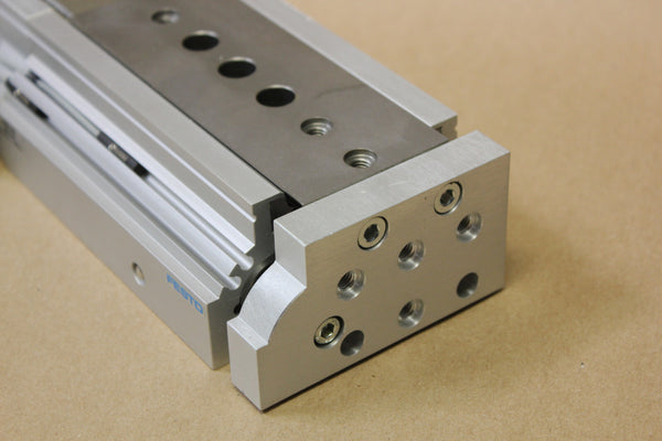 FESTO LINEAR SLIDE TABLE  P/N: DGSL-20-50-Y3A