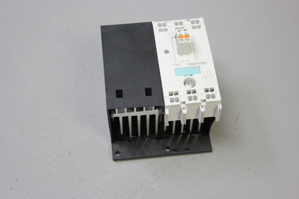 UNUSED SIEMENS SOLID STATE CONTACTOR 3RF2410-2BB06