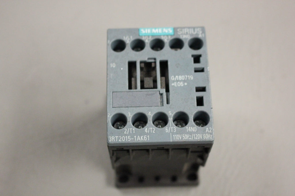 SIEMENS SIRIUS CONTACTOR 3RT2015-1AK61