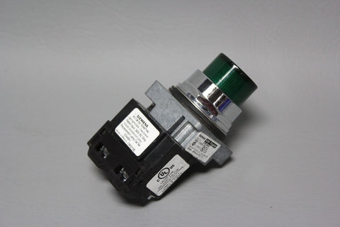 SIEMENS GREEN OIL TIGHT PILOT LIGHT 52PL4H3 W/ 52AATHN