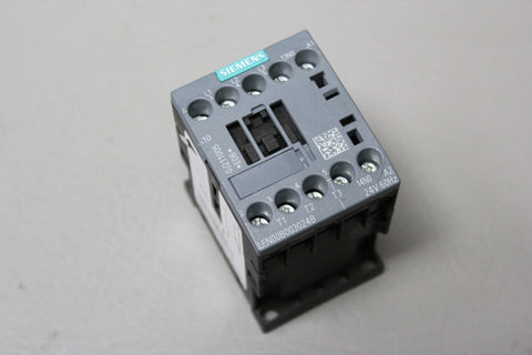 SIEMENS LIGHTING CONTACTOR LEN00B003024B