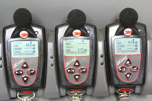 5 3M Quest Technologies The EDGE eg5 Noise Dosimeters + Calibrator QC-10 + Dock