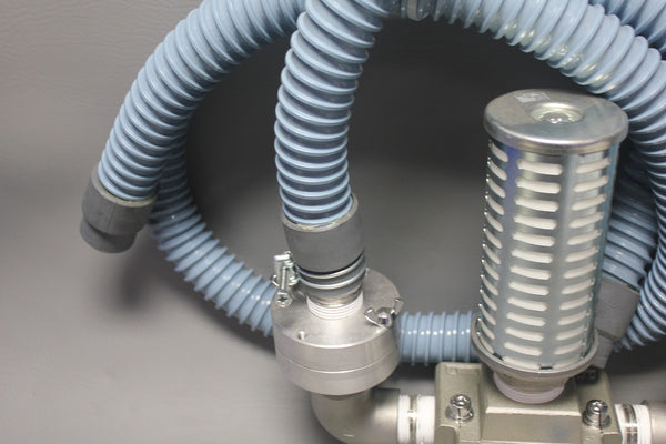 UNUSED SMC AIR OPERATED VALVE WITH HOSES VPA3165V-10
